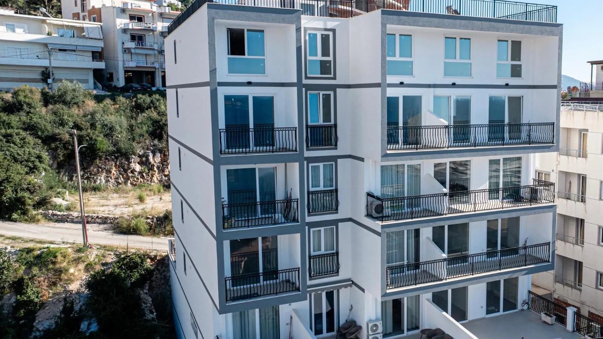 First-One Apartment Riesen Terrasse Mit Meerblick 6 Personen 2U1 Zimmer Sarandë