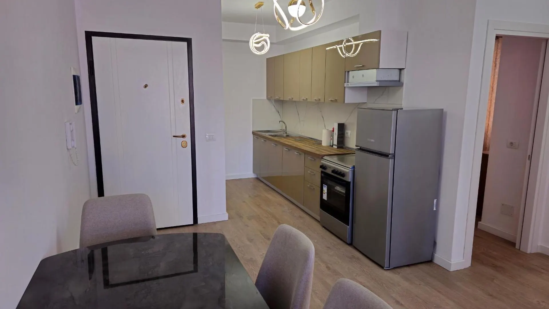 First-One Apartment Riesen Terrasse Mit Meerblick 6 Personen 2U1 Zimmer Sarandë